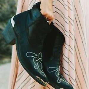 Cactus rose 37 black